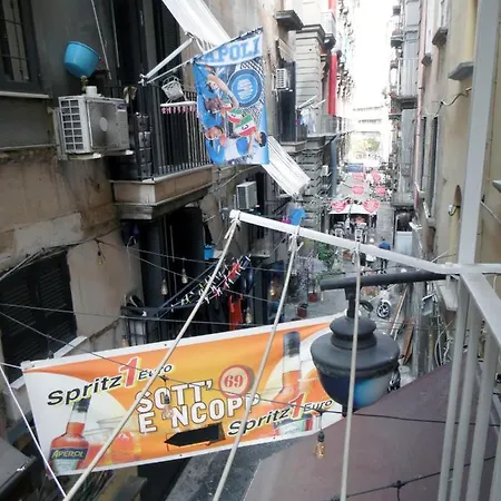 Charme Napoletano Spagnoli Naples